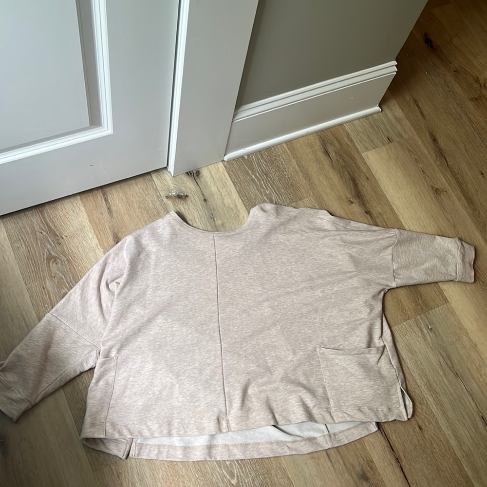 Oversized long sleeve